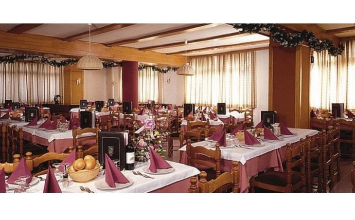 Hotel Bellevue, Canazei, Dining Area